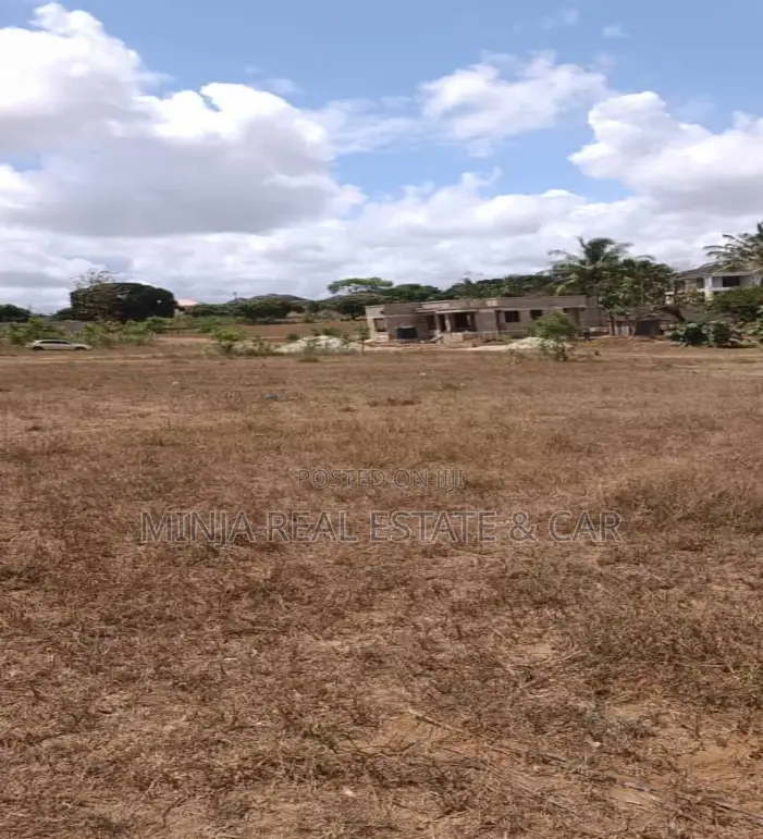 Plot for Sale Madale Flamingo