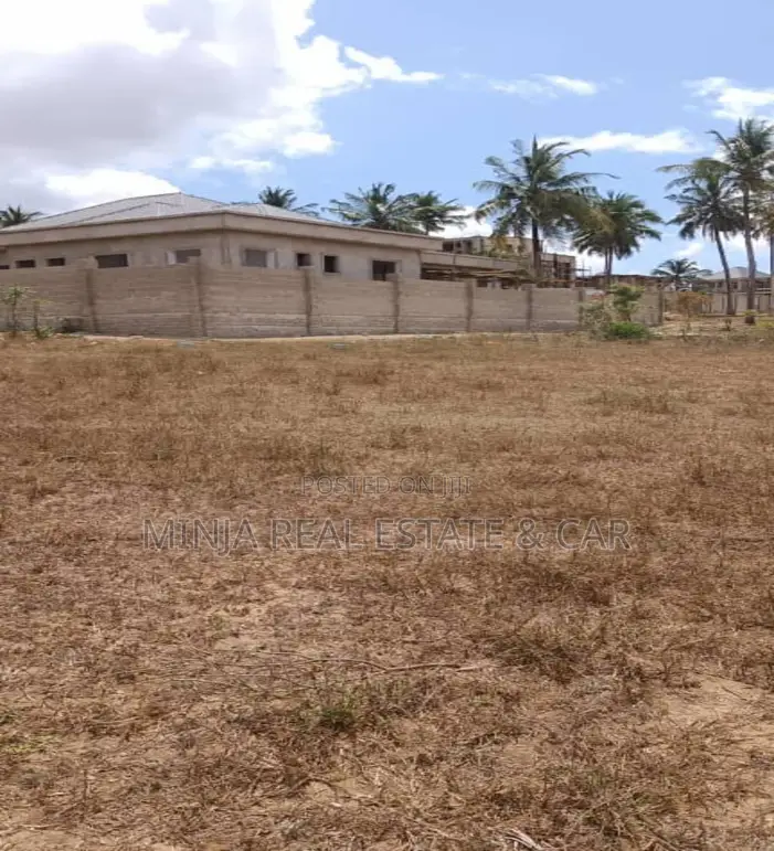 Plot for Sale Madale Flamingo