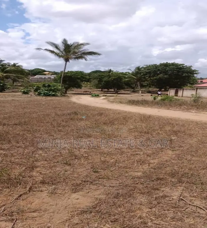 Plot for Sale Madale Flamingo