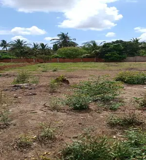 Plot for Sale Madale Police
