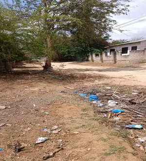 Plot for Sale Madale Police