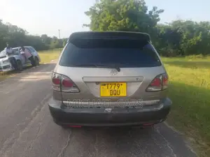 Toyota Harrier 2.2 16V 2001 Silver