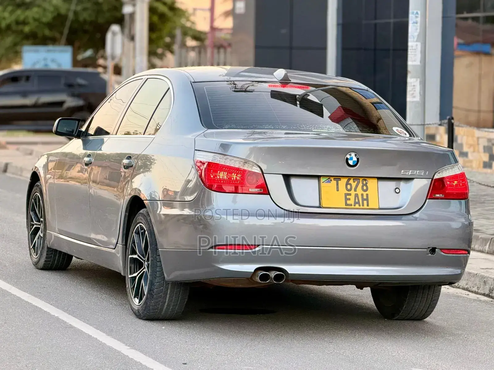 BMW 5 Series 2011 Gray