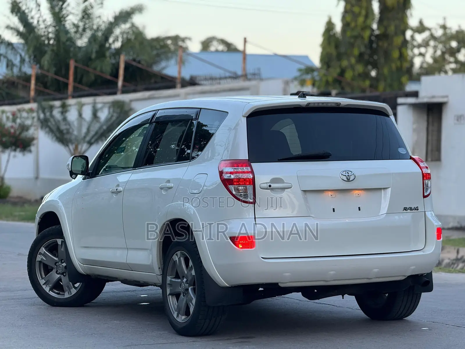 Toyota RAV4 2013 White