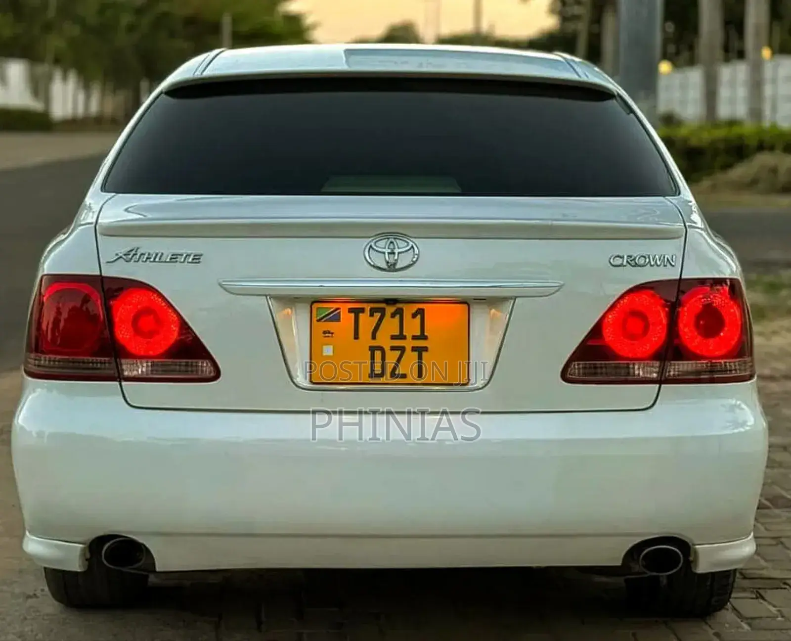 Toyota Crown 2004 White