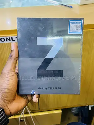 New Samsung Galaxy Z Fold 3 256 GB Black