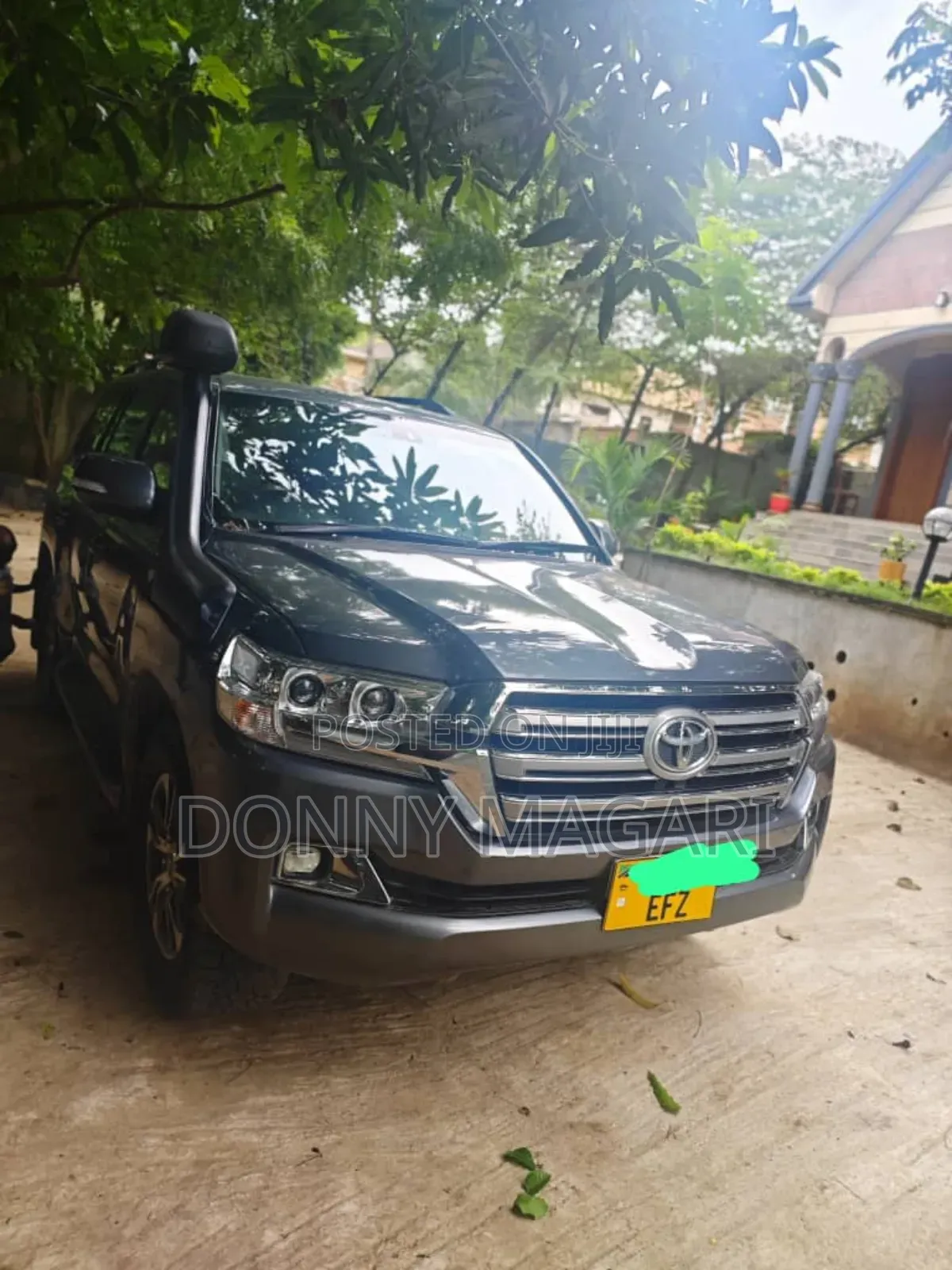 Toyota Land Cruiser 2013 Gray