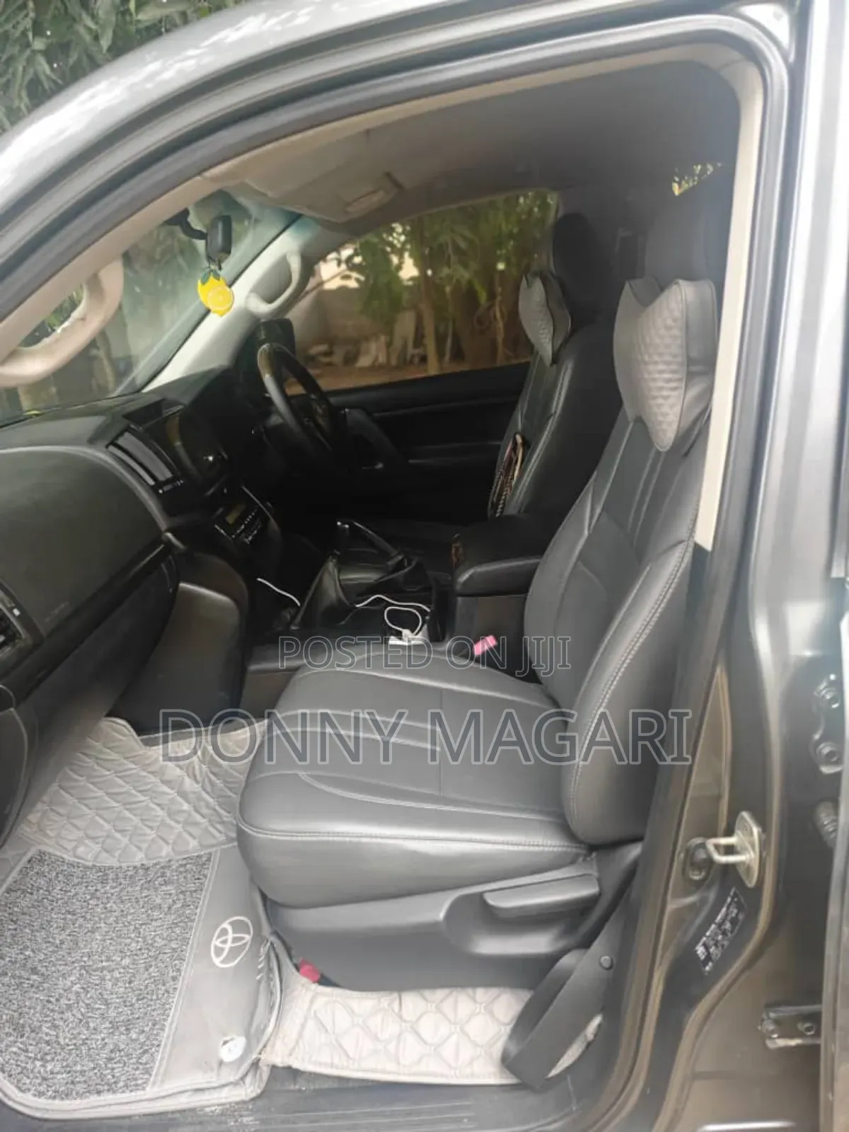 Toyota Land Cruiser 2013 Gray