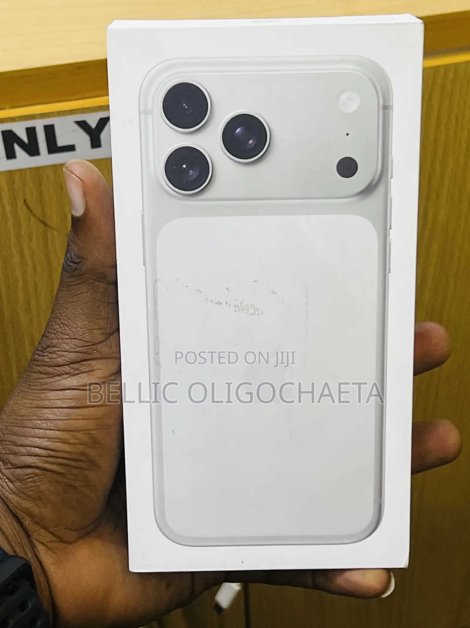 New Apple iPhone 17 Pro Max 256 GB Silver
