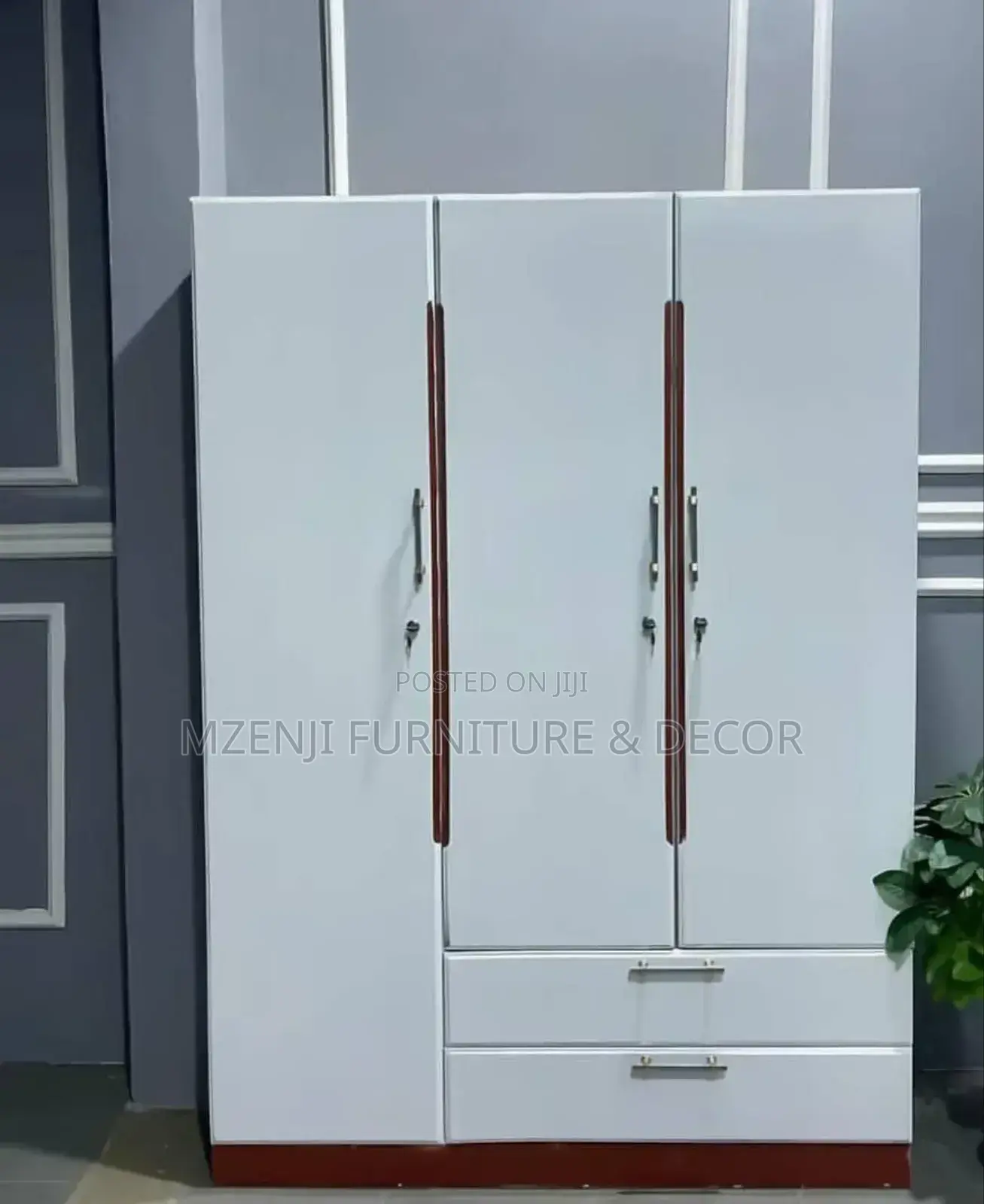 Three Door Wardrobes and Two Droos