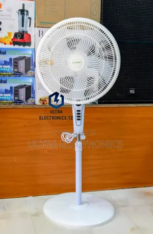 Solarmax Stand Fan Size 18" Multi-Blade Design for Efficient Operation