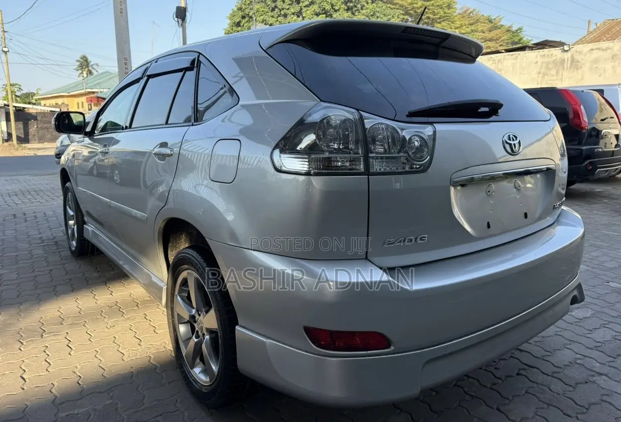Toyota Harrier 2006 Silver
