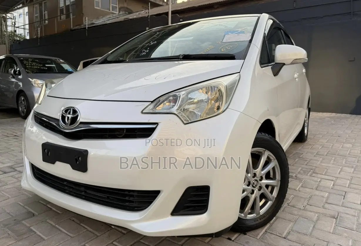 Toyota Ractis 1.5 FWD 2012 White