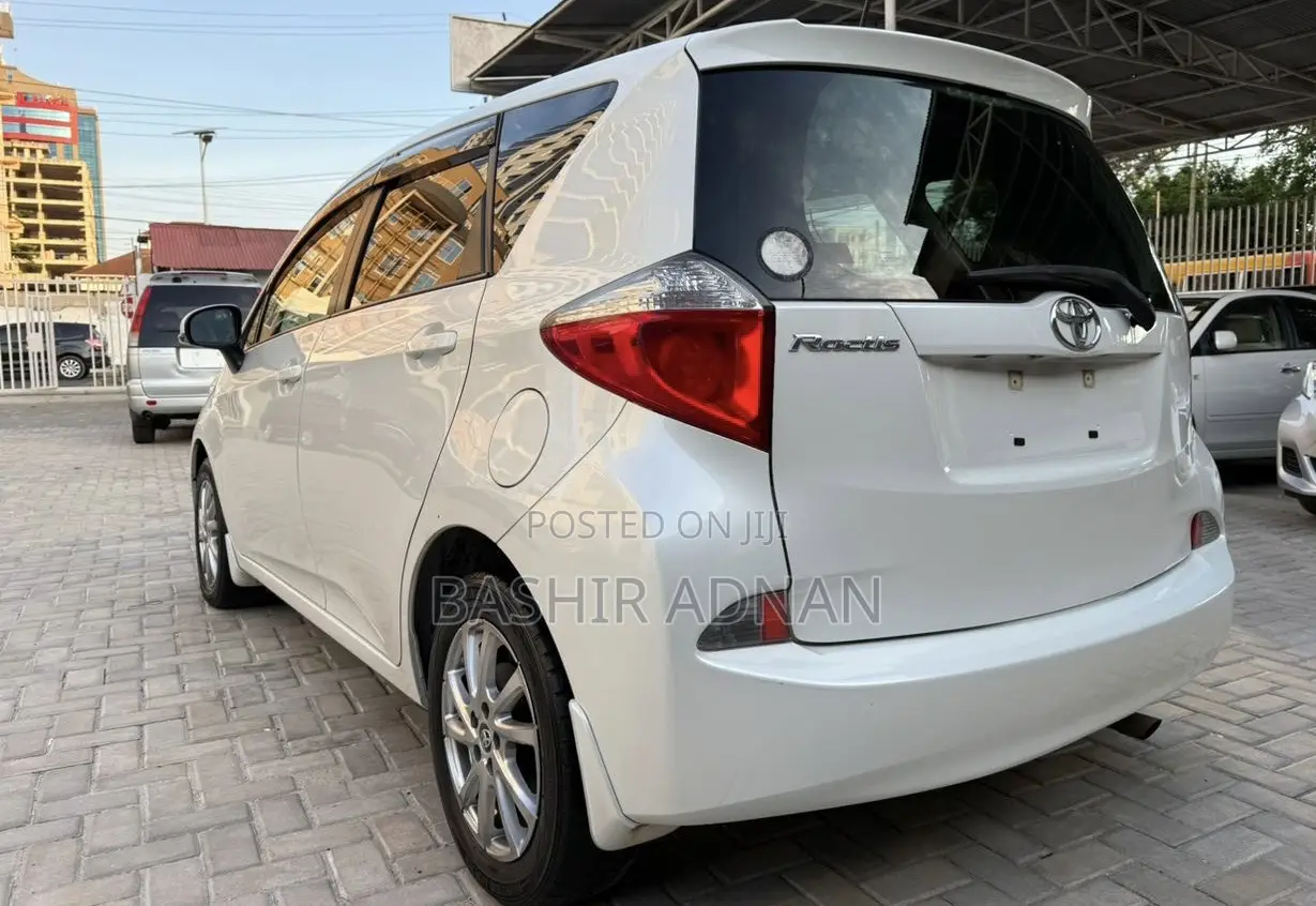 Toyota Ractis 1.5 FWD 2012 White