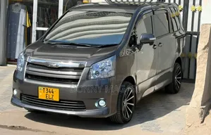 Toyota Noah 2008 Gray