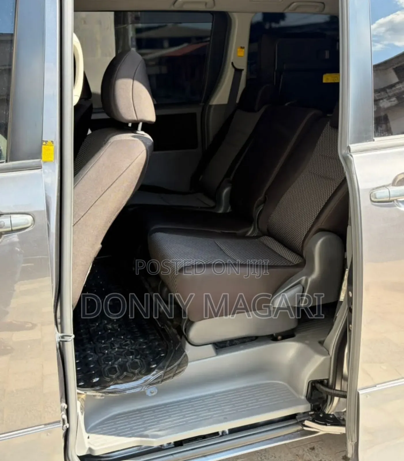 Toyota Noah 2008 Gray