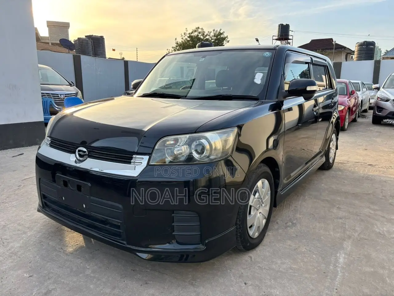 Toyota Corolla Rumion Hatchback 1.5 FWD 2010 Black
