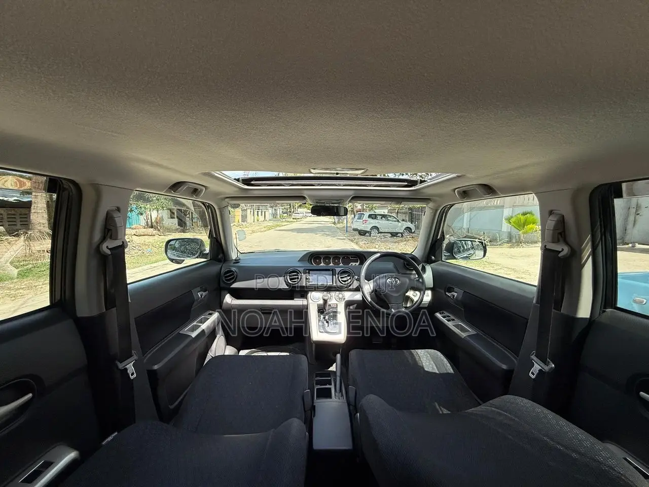 Toyota Corolla Rumion Hatchback 1.5 FWD 2010 Black