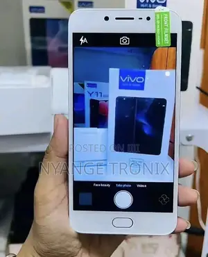 Vivo Y67 32 GB Gold