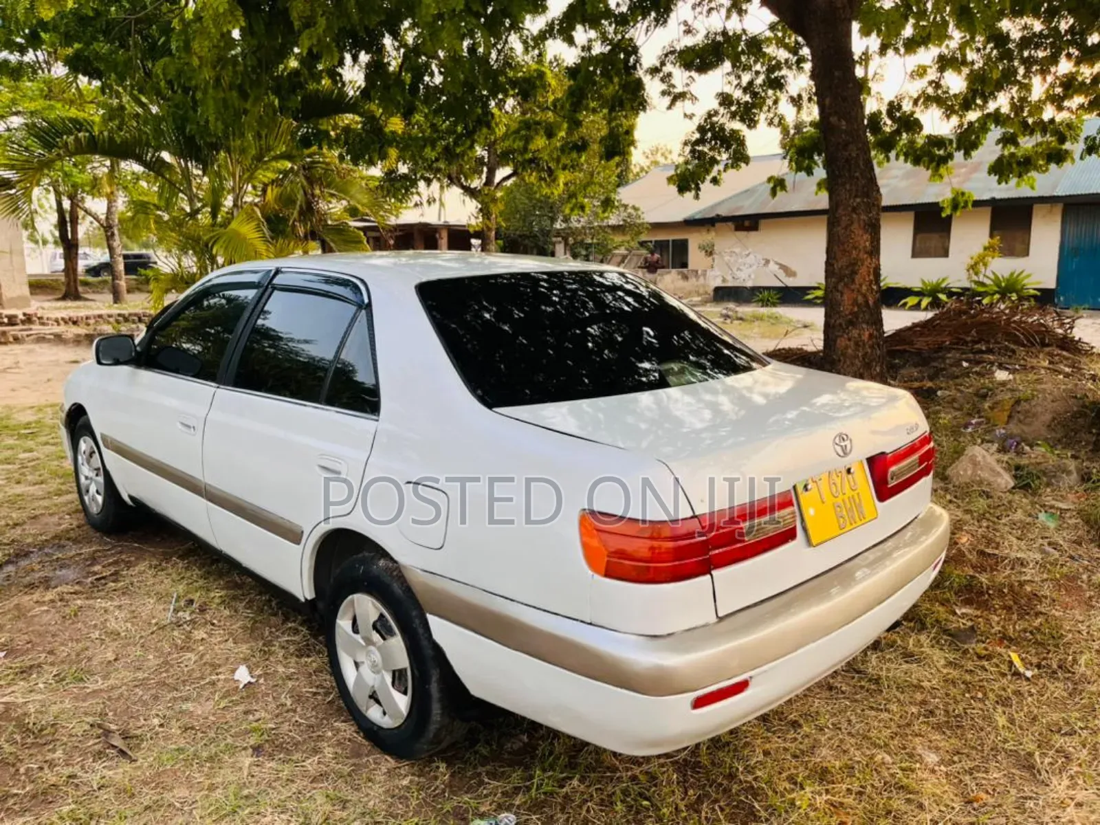 Toyota Corona Premio 2001 White