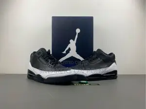 Air Jordan 3 Retro Sp Sneakers in Black and White