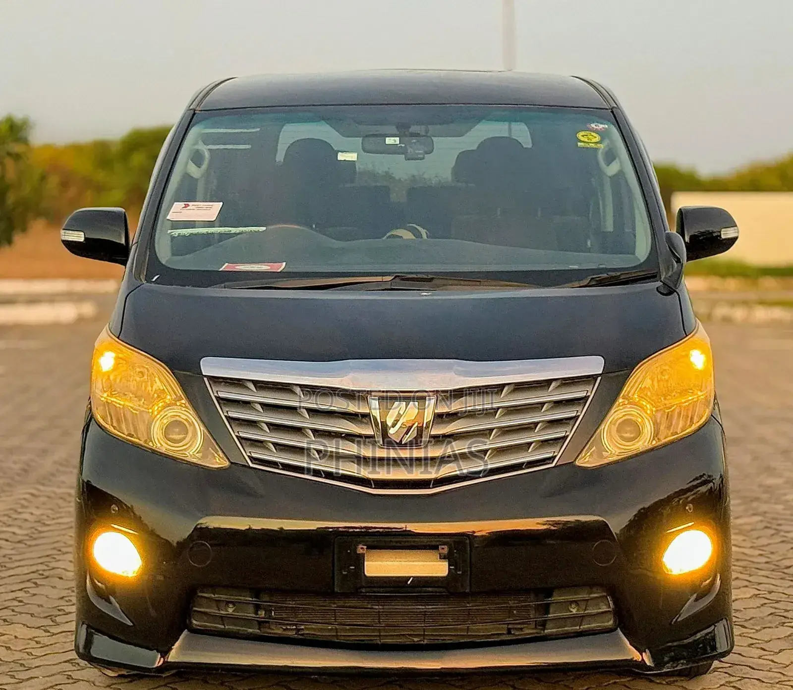 Toyota Alphard 2010 Black