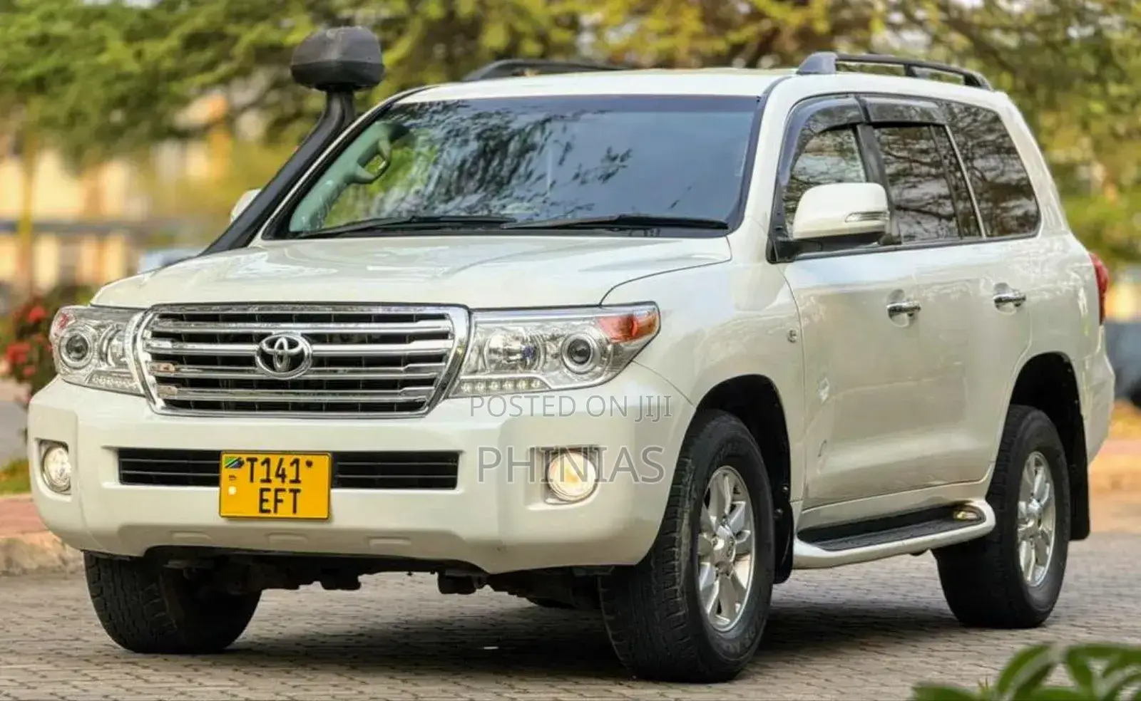 Toyota Land Cruiser 2008 White