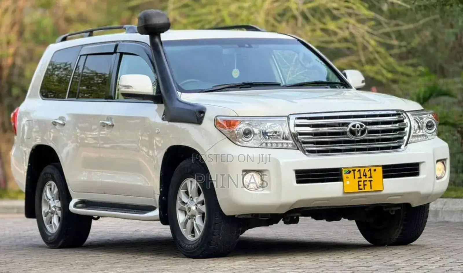 Toyota Land Cruiser 2008 White