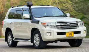 Toyota Land Cruiser 2008 White