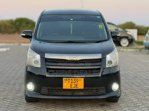 Toyota Noah 2010 Black