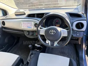 Toyota Vitz 2012 Blue