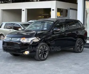Mitsubishi Outlander 2014 Black