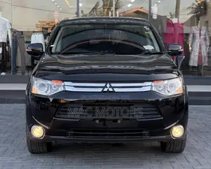 Mitsubishi Outlander 2014 Black