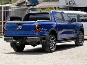 Ford Ranger 2025 Blue