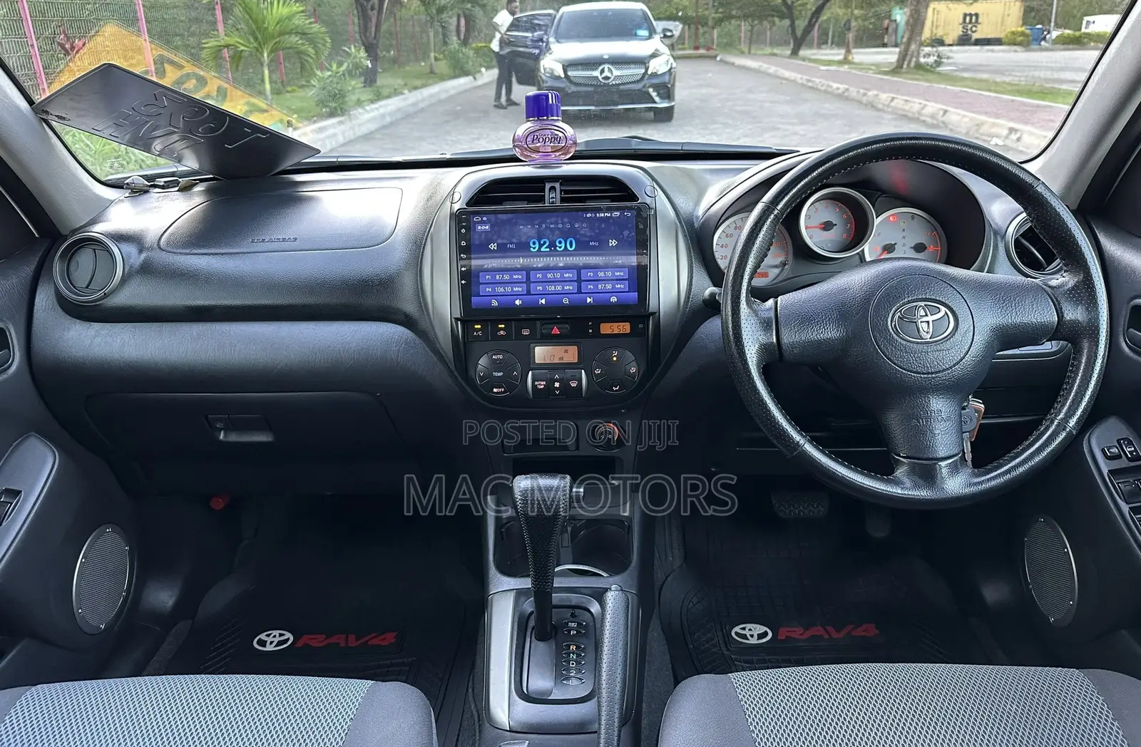 Toyota RAV4 2005 White