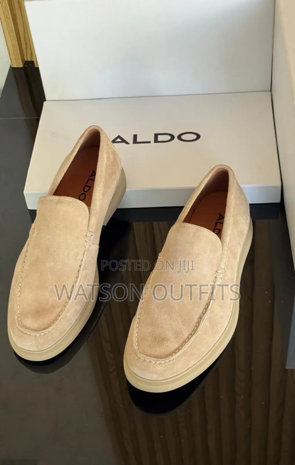 Viatu Vya Loafers or Lofa Simpo