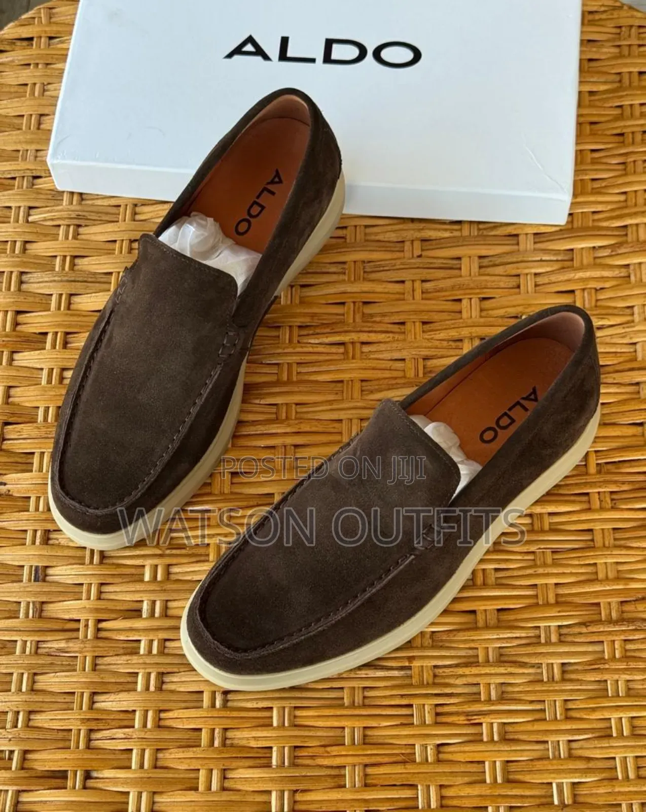Viatu Vya Loafers or Lofa Simpo