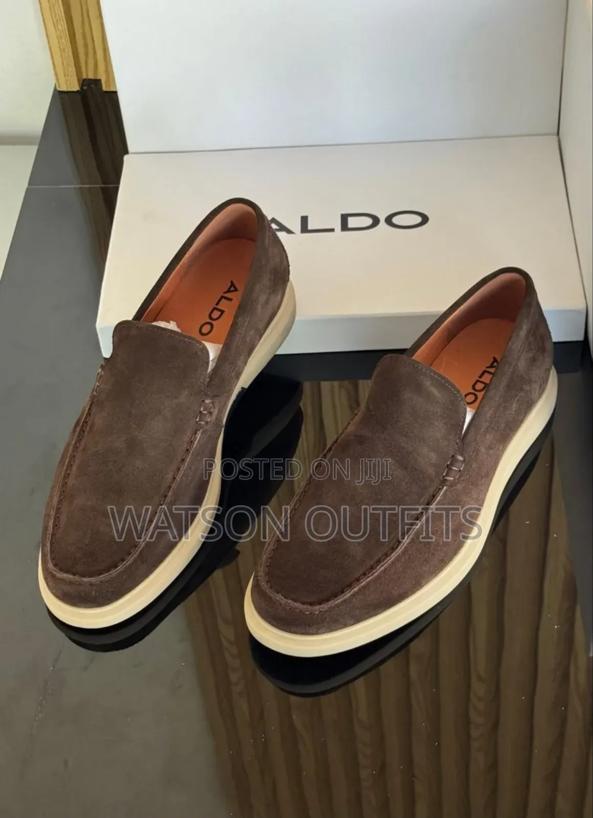 Viatu Vya Loafers or Lofa Simpo