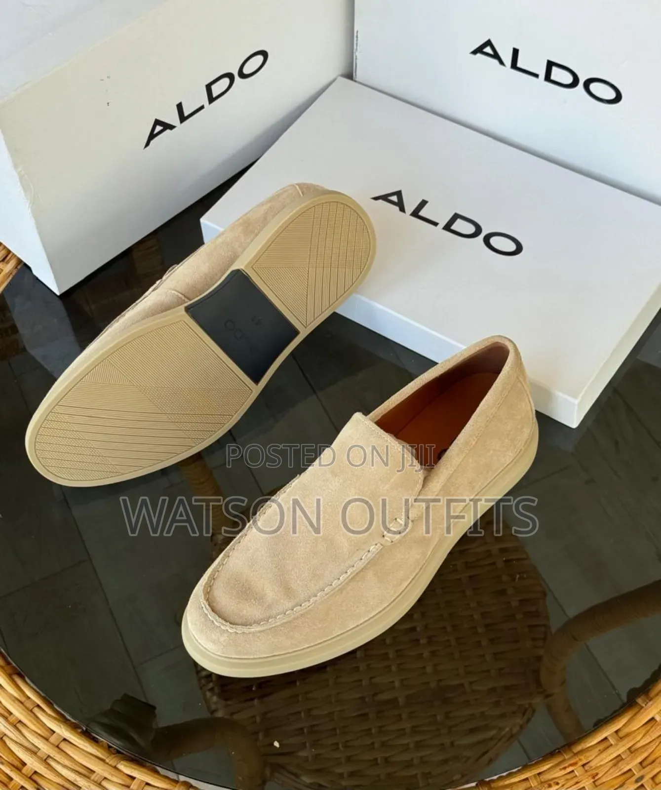 Viatu Vya Loafers or Lofa Simpo