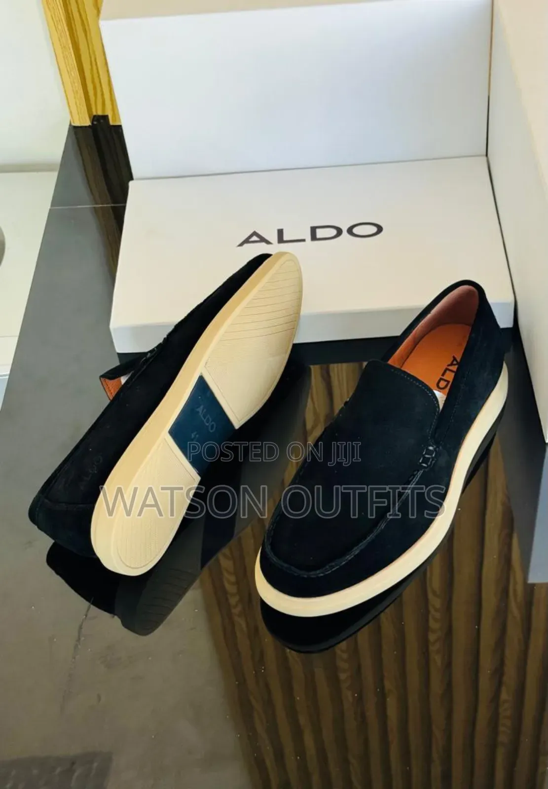 Viatu Vya Loafers or Lofa Simpo
