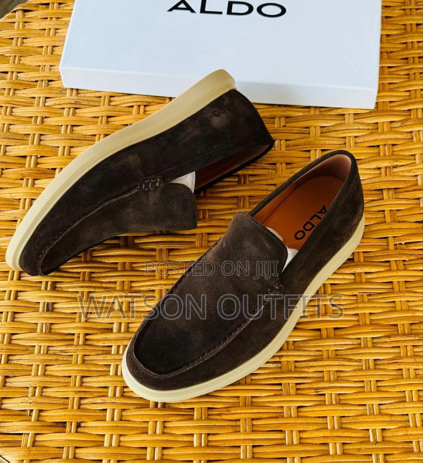 Viatu Vya Loafers or Lofa Simpo