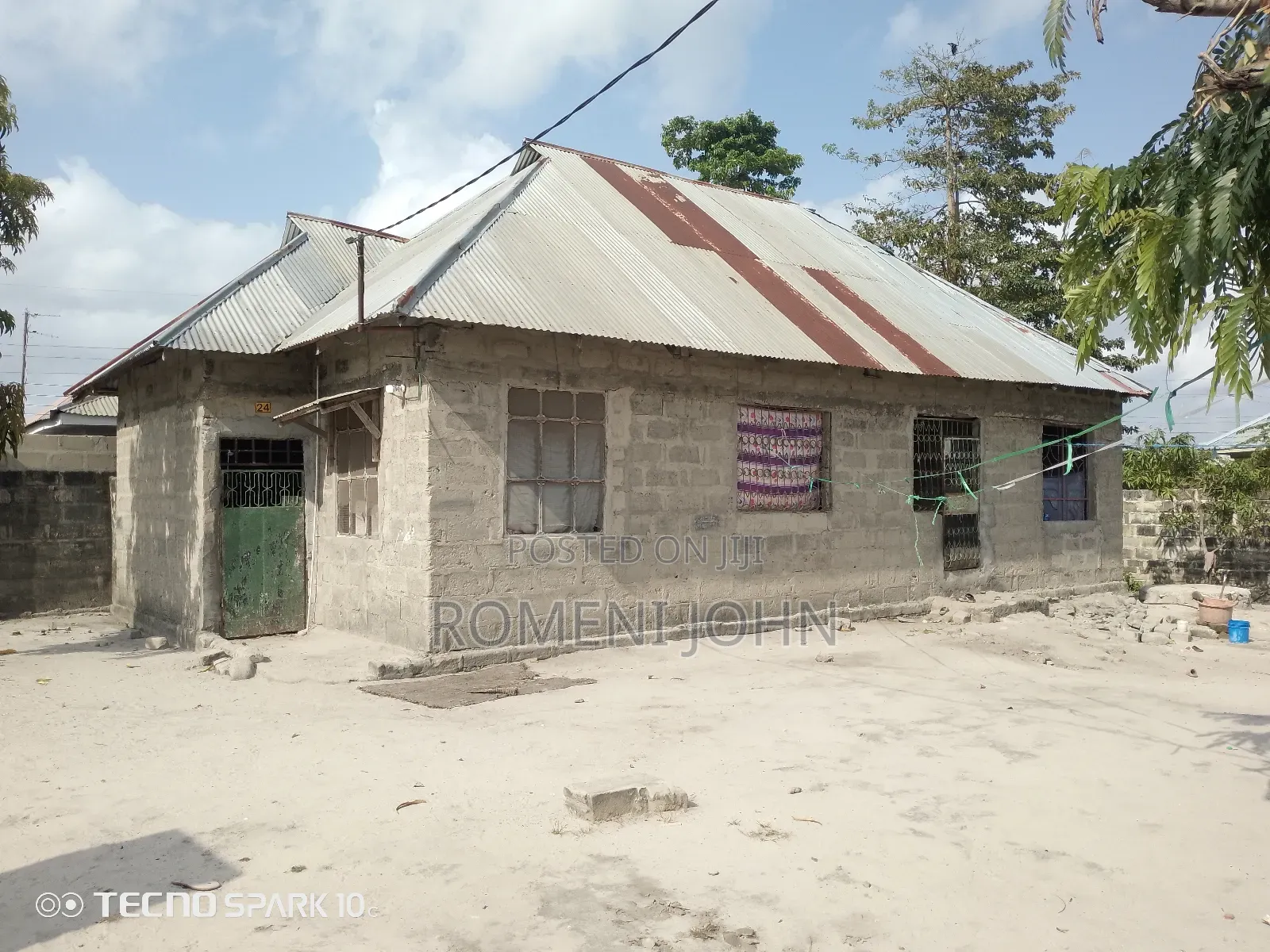 5bdrm House in Tanzania Daresalaam, Ilala for sale