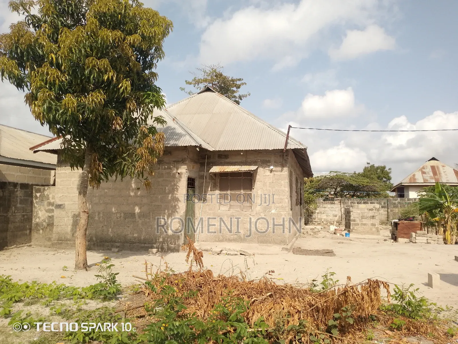 5bdrm House in Tanzania Daresalaam, Ilala for sale