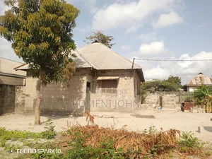 5bdrm House in Tanzania Daresalaam, Ilala for sale