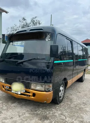Toyota Coaster 2000 Black