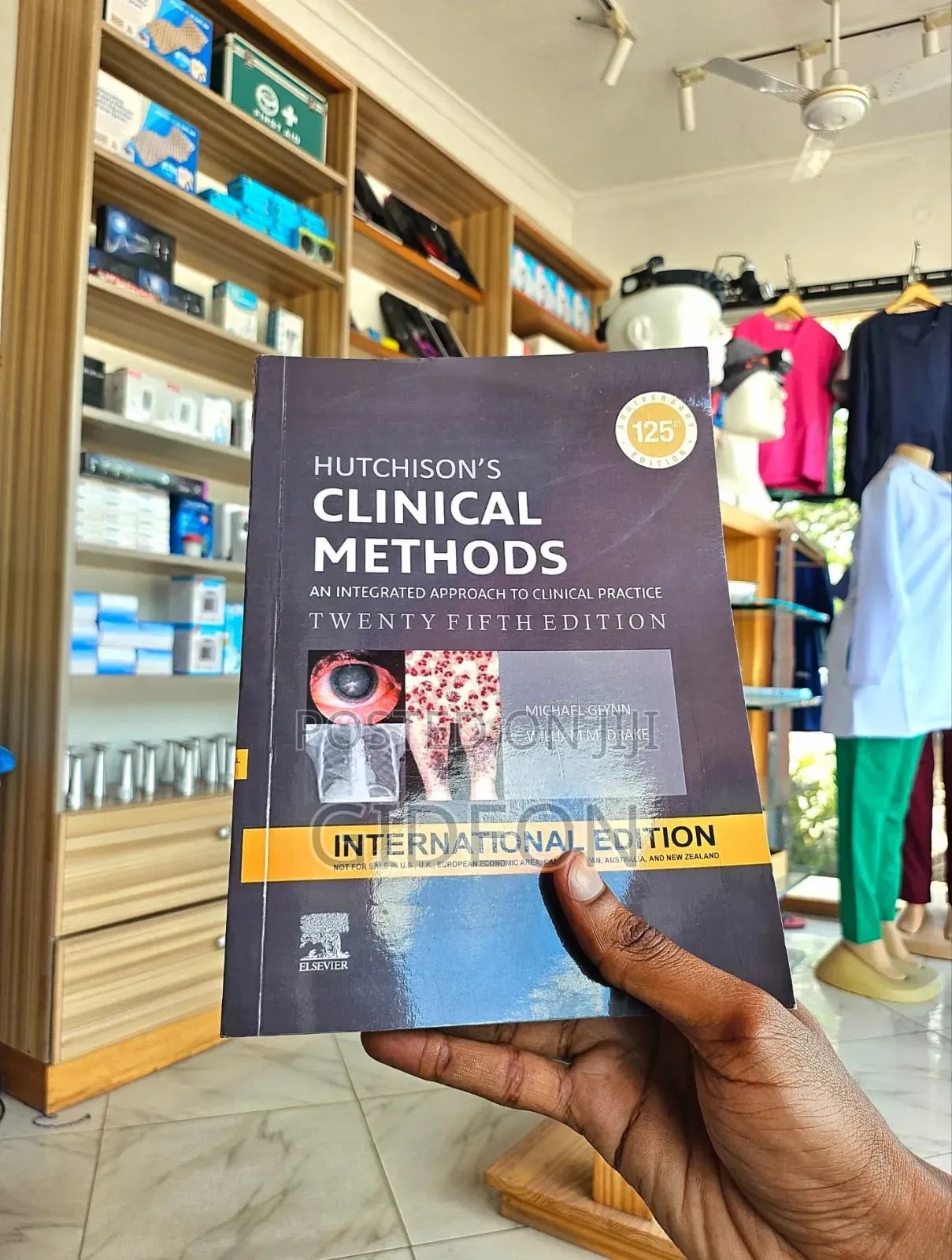 Hutchison Clinical Methods Book