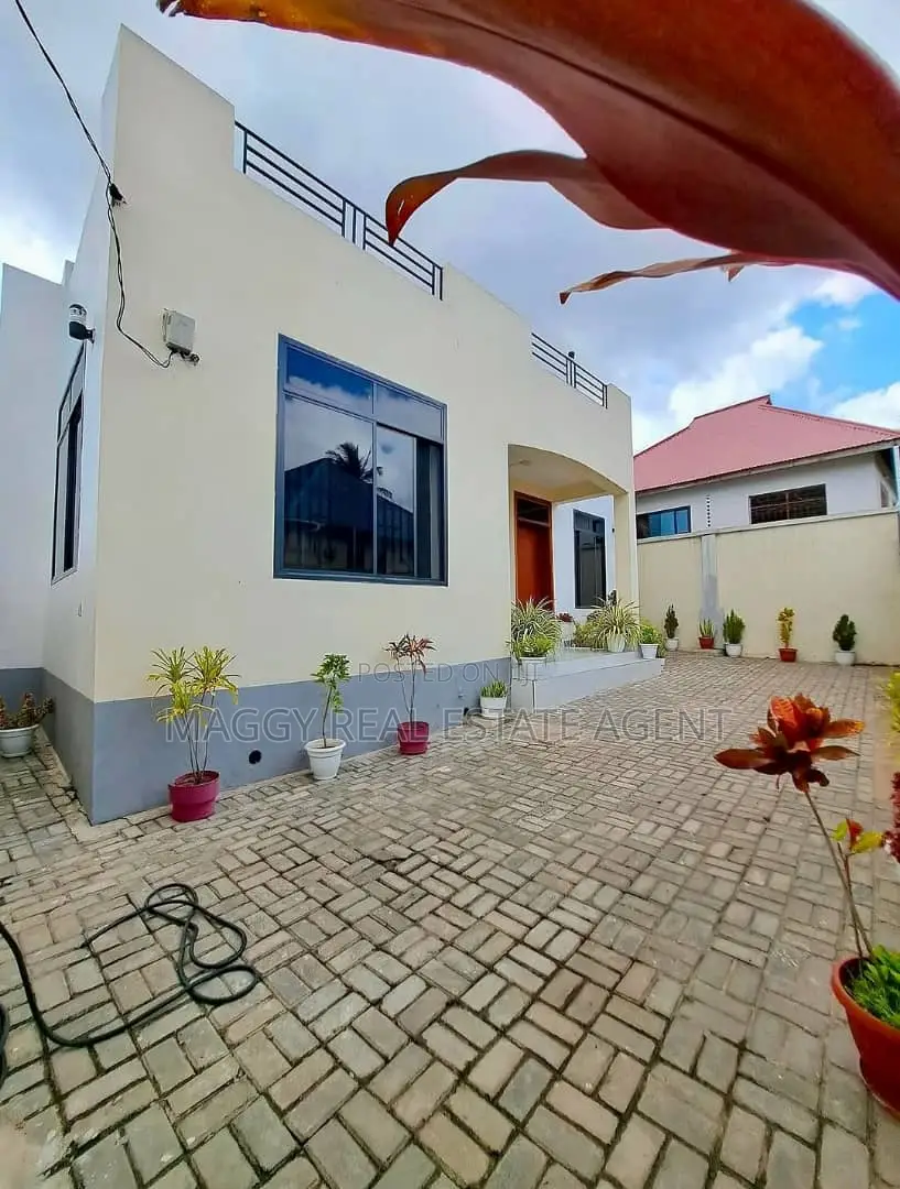 3bdrm House in Goba Magorofani for rent