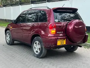 Toyota RAV4 2005 Maroon