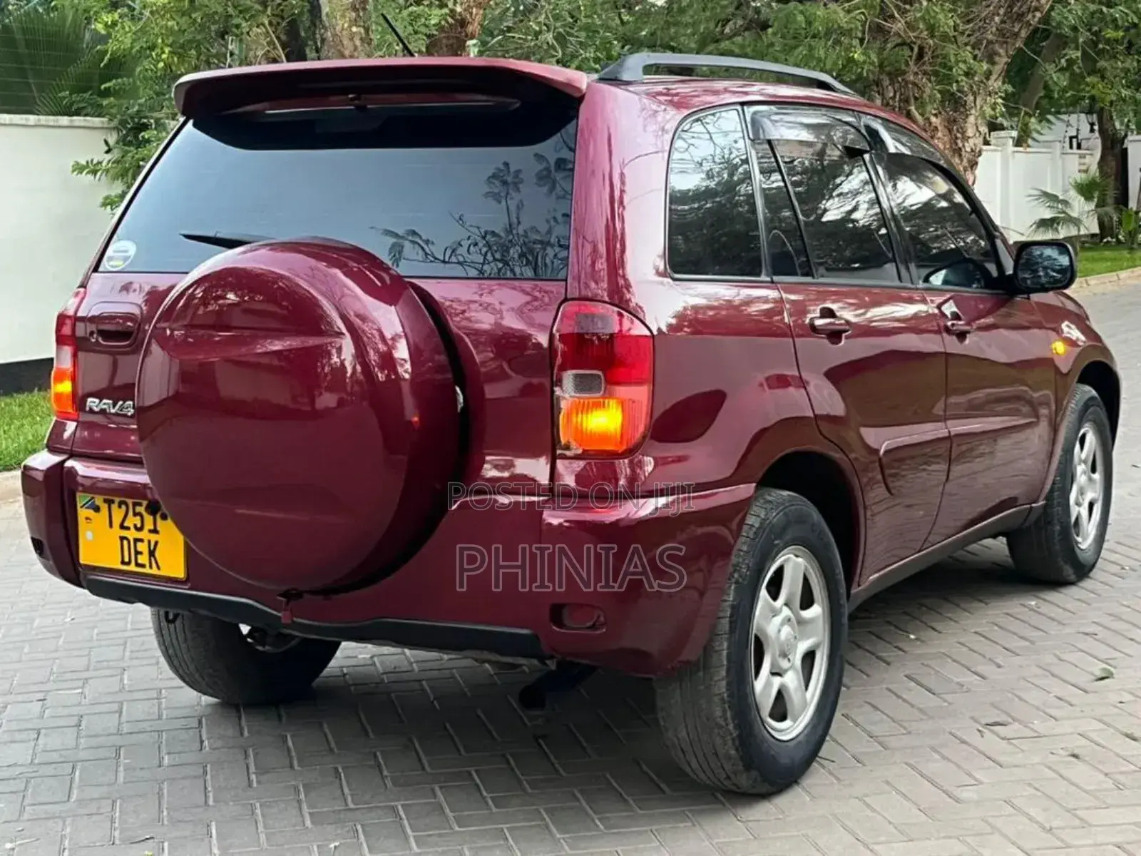 Toyota RAV4 2005 Maroon
