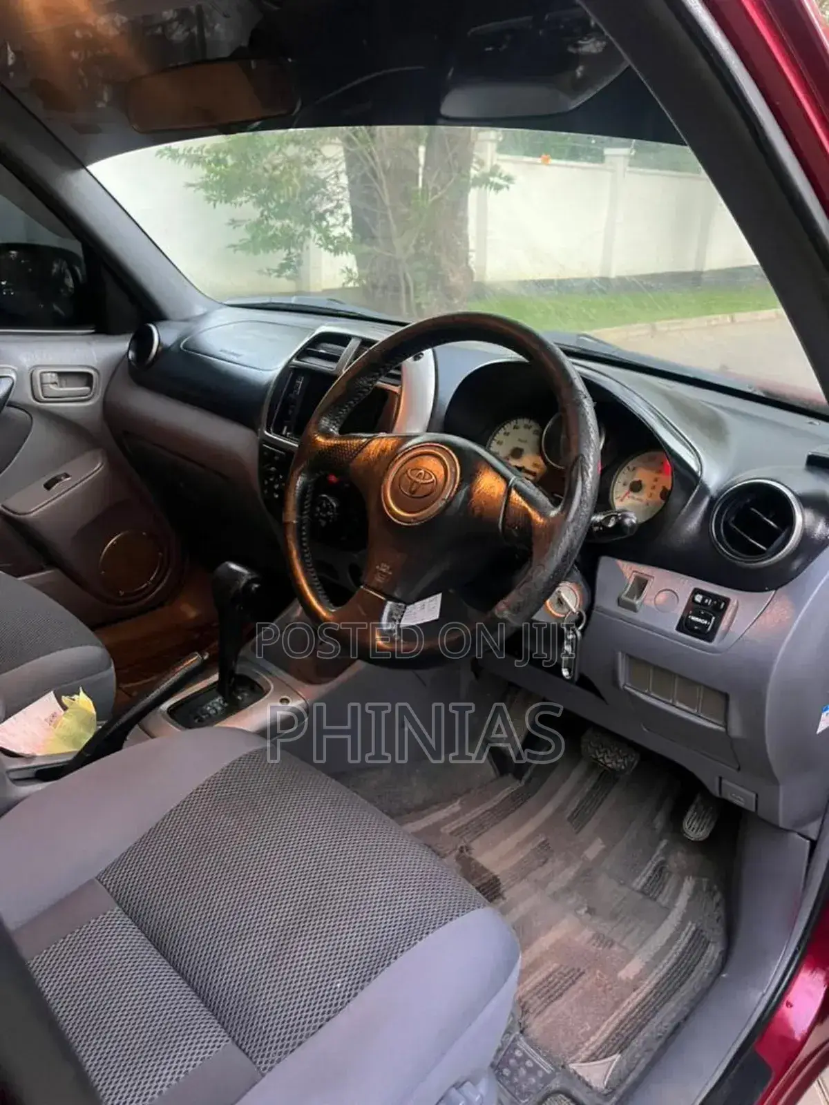 Toyota RAV4 2005 Maroon
